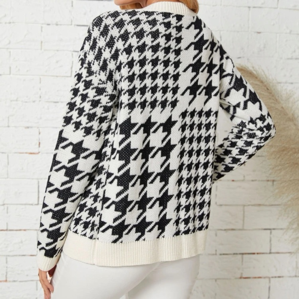 🔥FLASH SALE🔥Houndstooth Button Front Cardigan - Picture 4 of 5